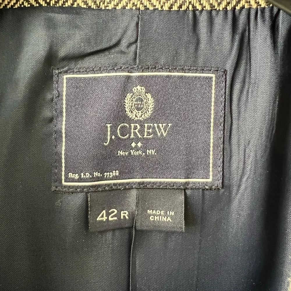 J.CREW Men’s Tweed Blazer in Herringbone Pattern, Brown-Black, Size 42R